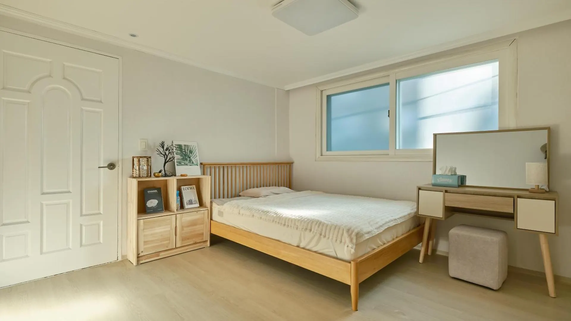 Plantree Filled With The Charm Of The East And The Atmosphere Of The West Soul Apartmán