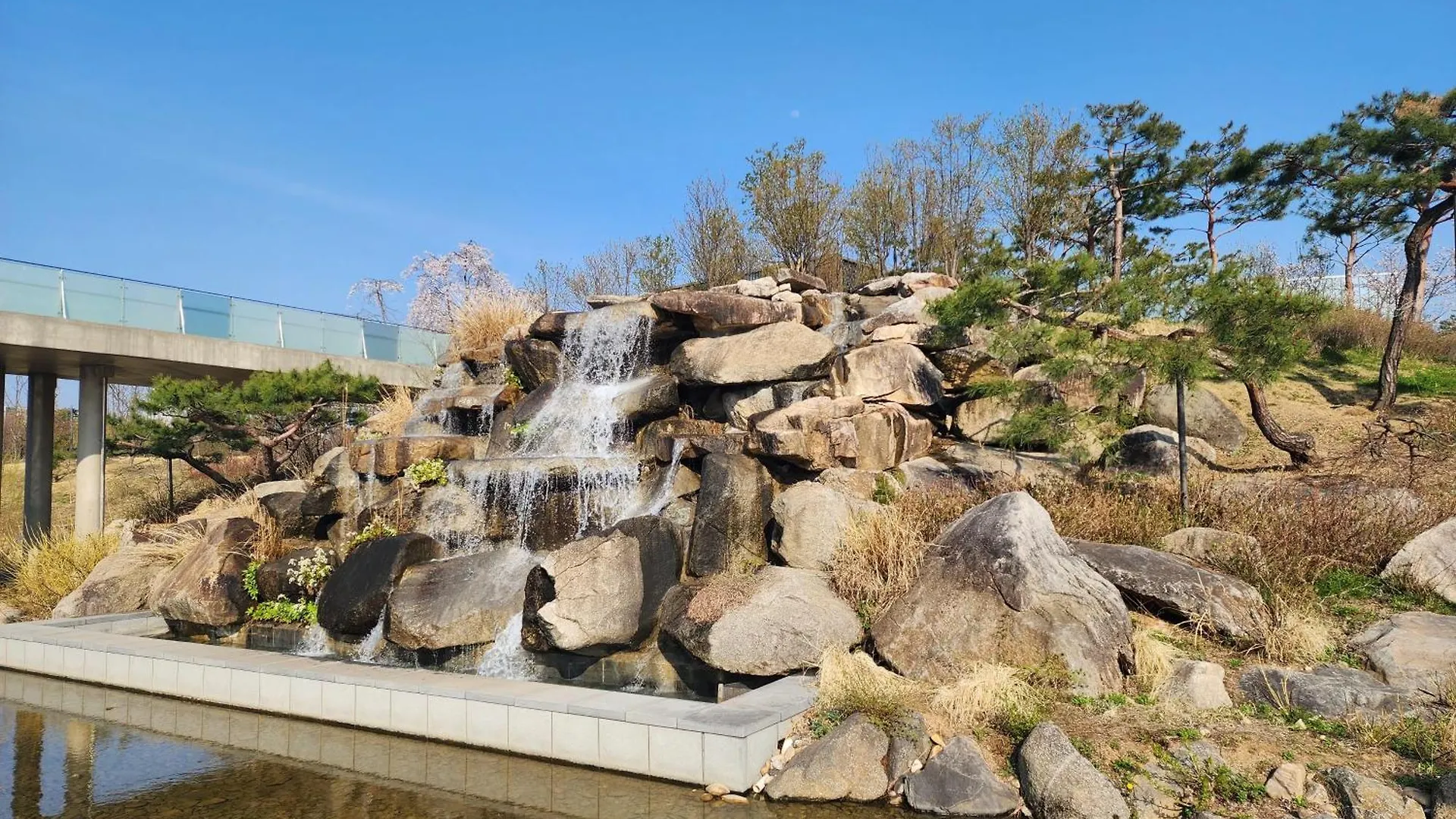 Plantree Filled With The Charm Of The East And The Atmosphere Of The West Soul Jižní Korea